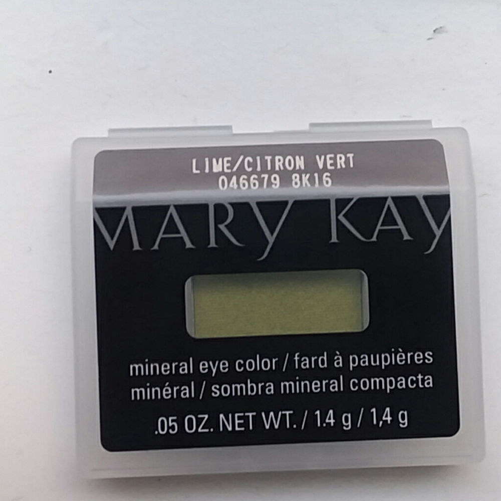 New Mary Kay mineral eye color!! - Picture 1 of 3